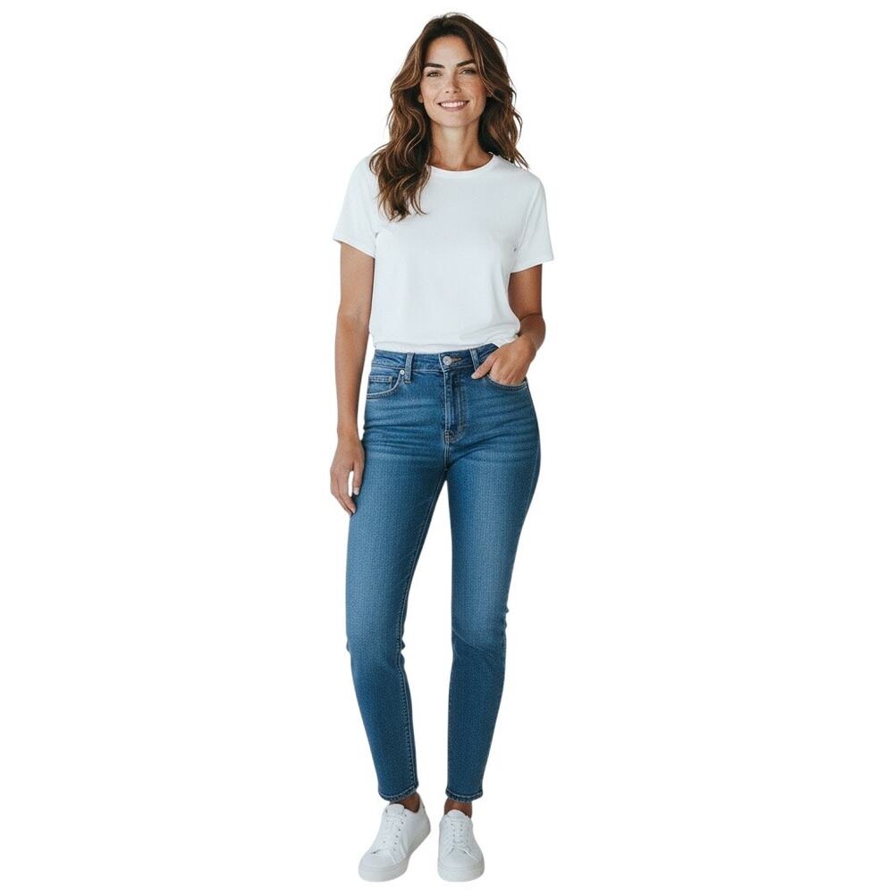 Frame - Le Garcon Mid-Rise Boyfriend Jean in Medium Blue Riley-size 24